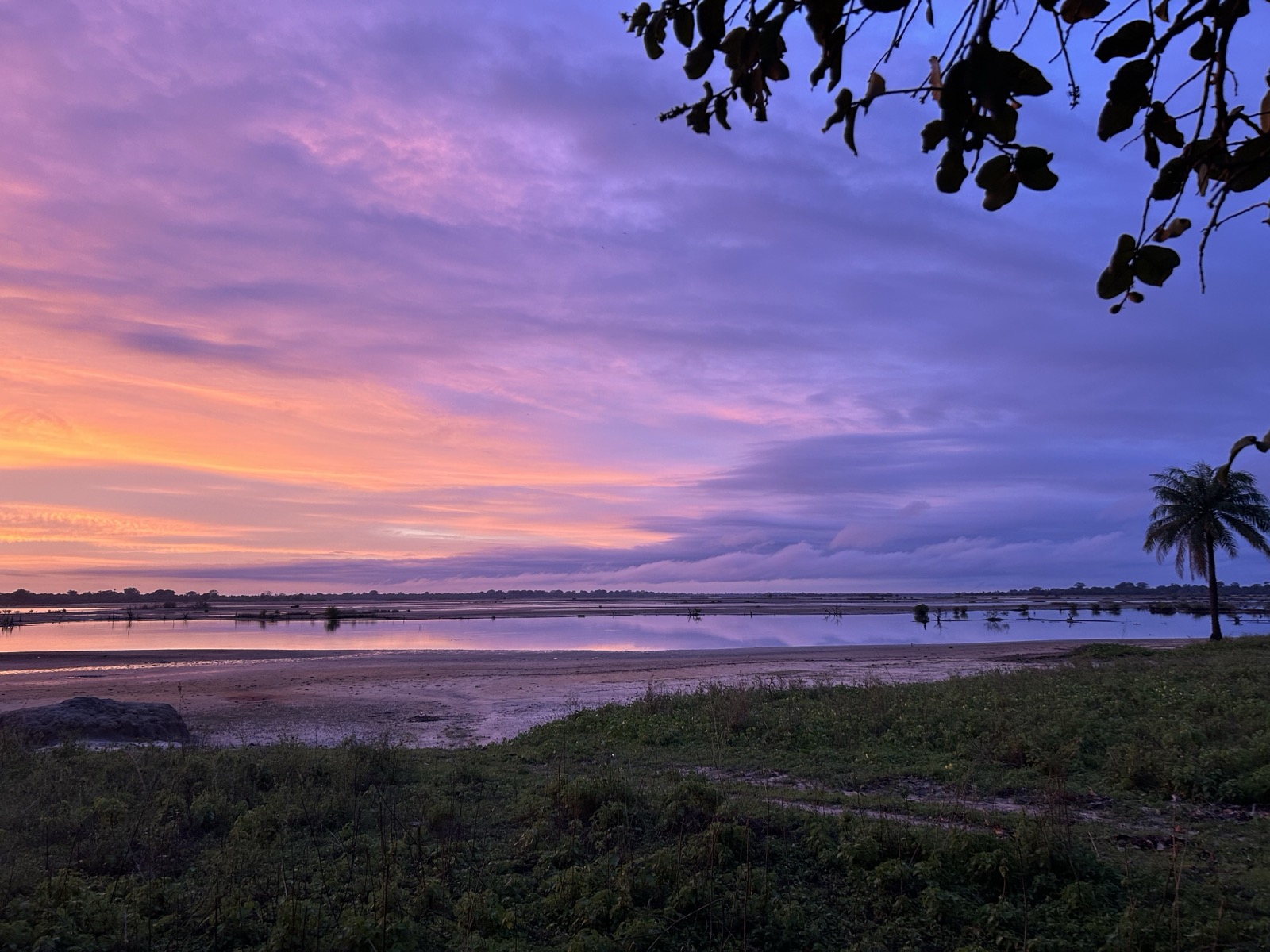 Double arc-en-ciel au-dessus du terrain de Mélanzé